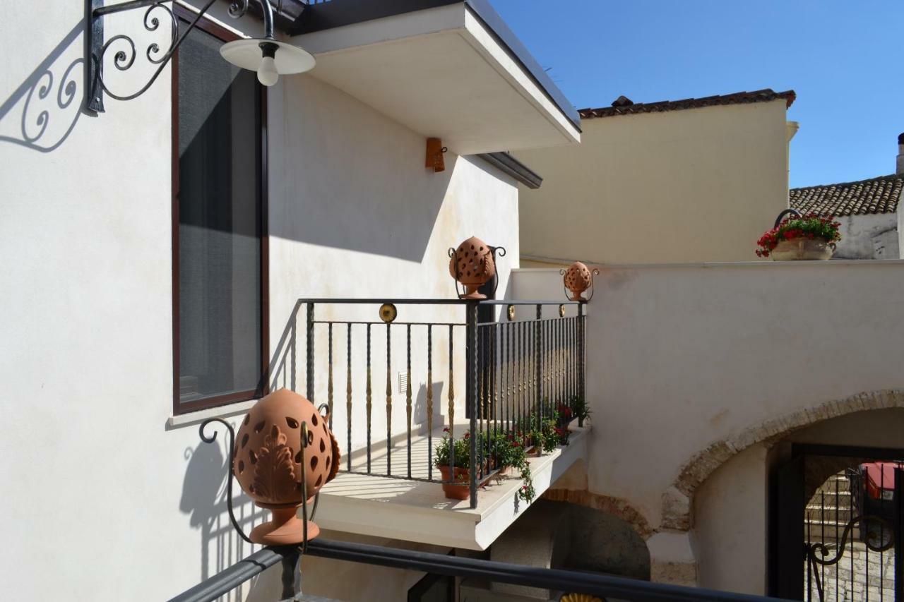 Residenza La Nivera Miglionico Esterno foto