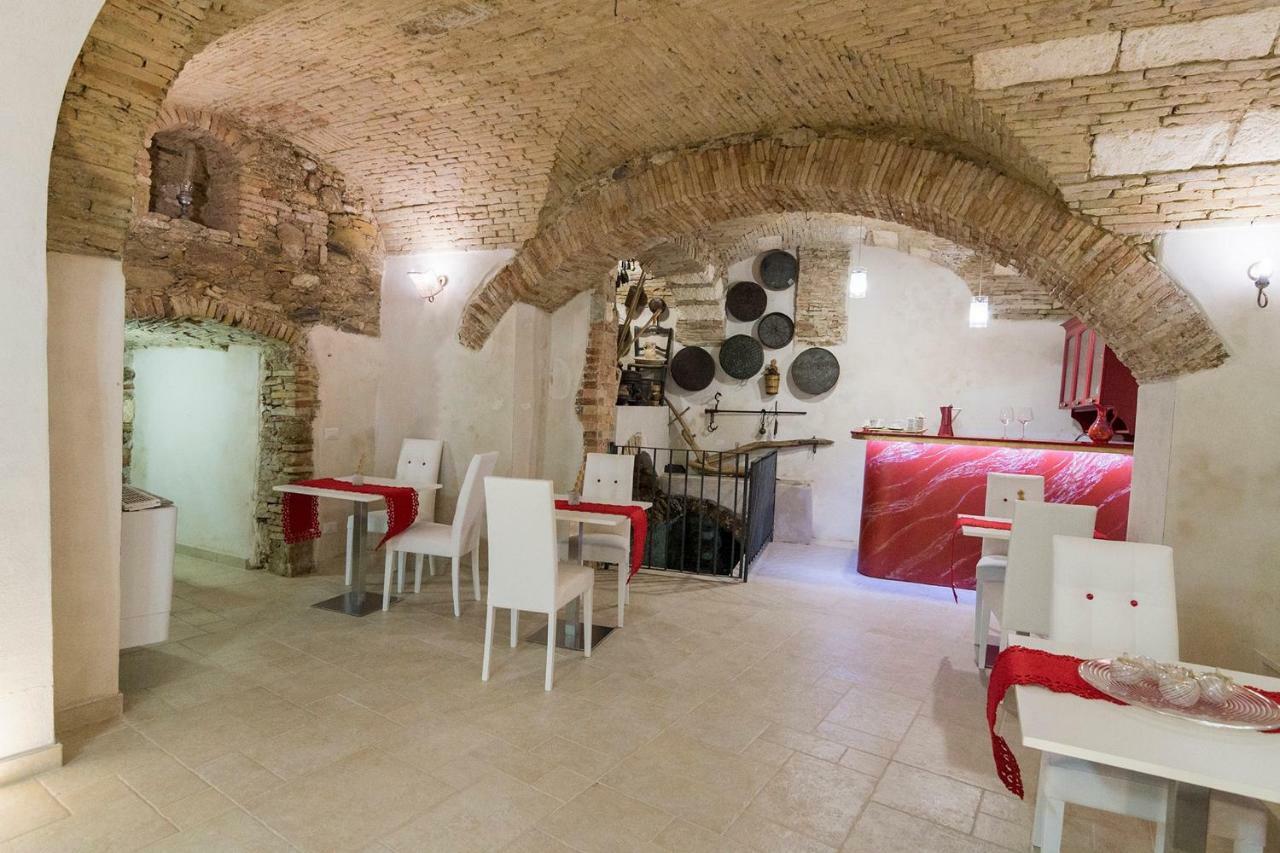 Residenza La Nivera Miglionico Esterno foto