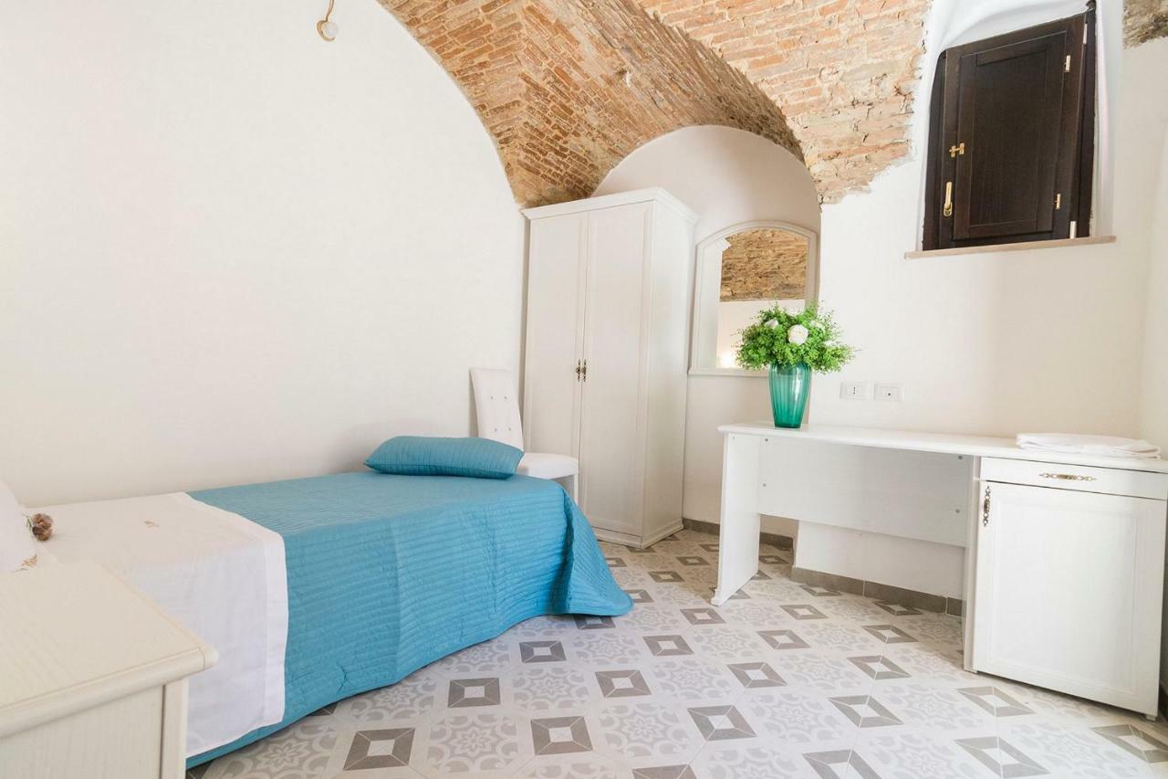 Residenza La Nivera Miglionico Esterno foto