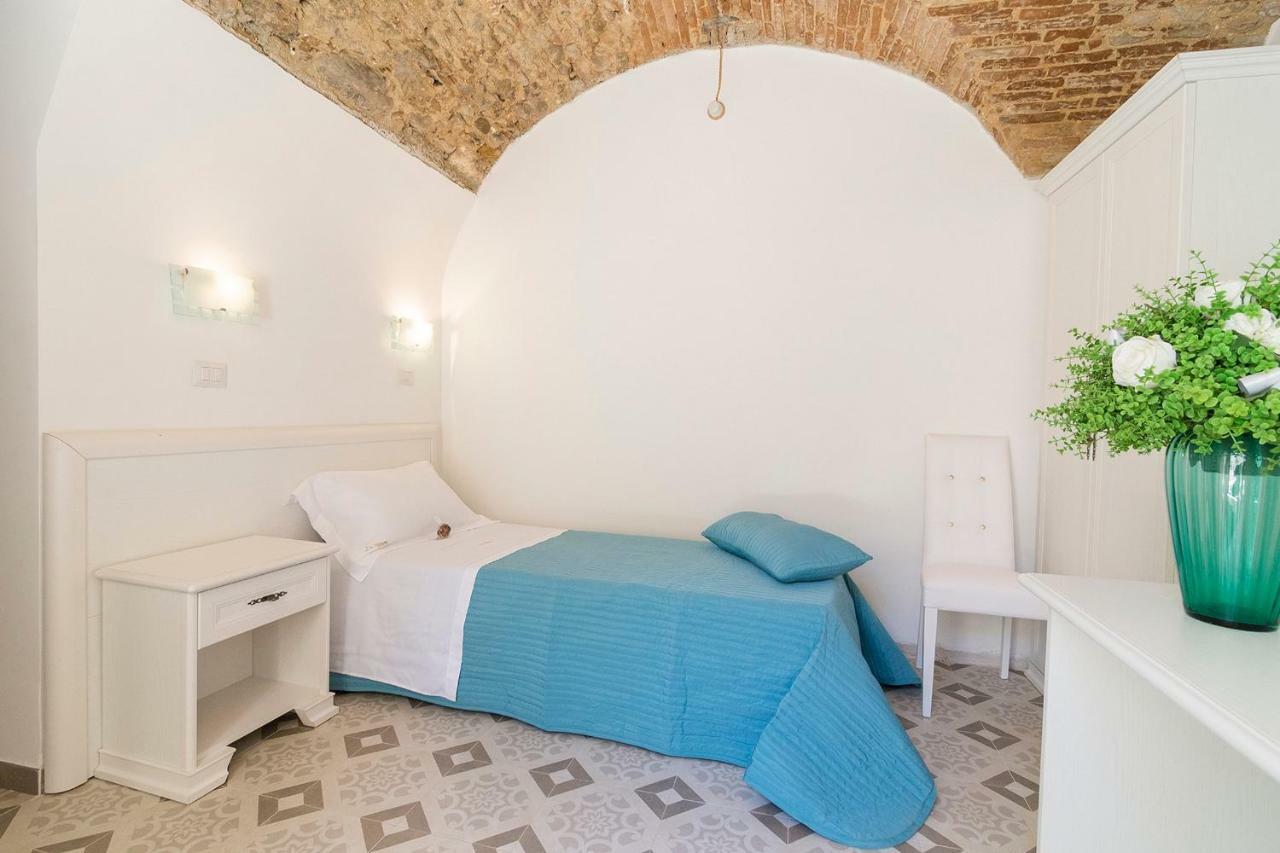 Residenza La Nivera Miglionico Esterno foto